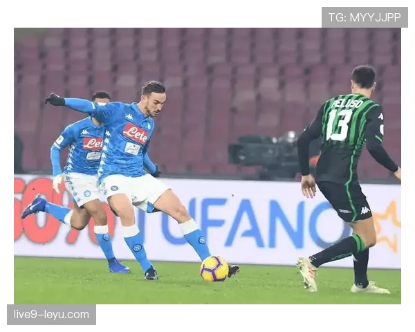 那不勒斯进攻套路持续发力，创新战术助推球队状态强势回暖