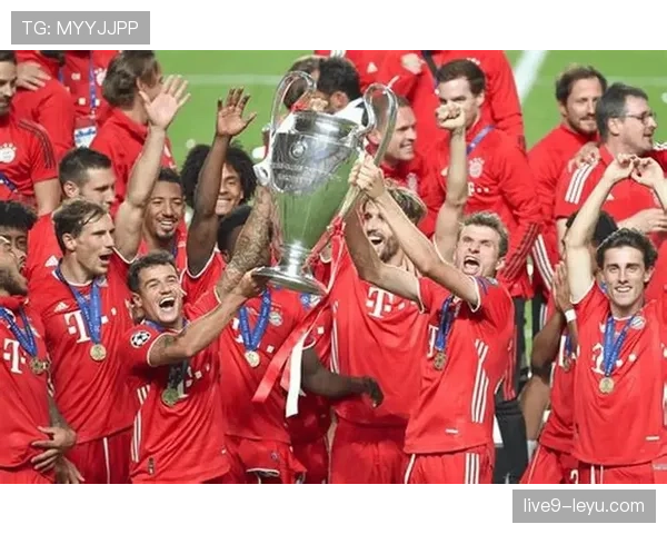 奥萨苏纳球迷激情助威点燃主场，火热氛围助球队士气高涨