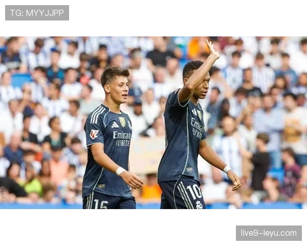 居莱尔 vs 德布劳内:传球创造力与进攻组织差异 居莱尔 vs 德布劳内:传球创造力与进攻组织差异